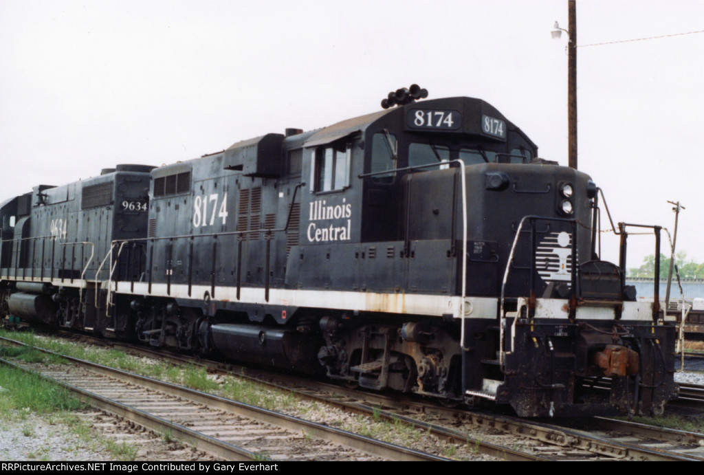 IC GP10 #8174 - Illinois Central